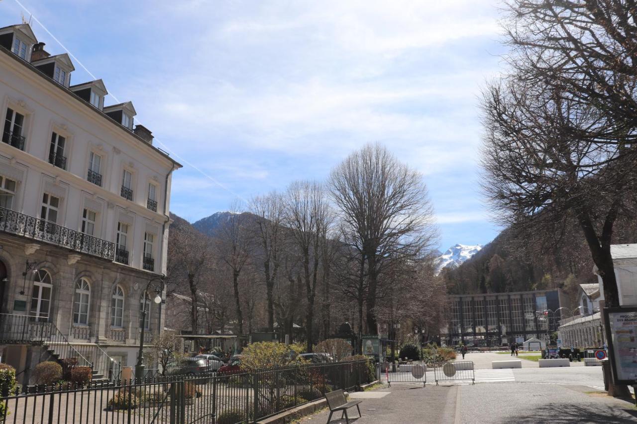 Apartament Le Palais D'Etigny Bagnères-de-Luchon Zewnętrze zdjęcie